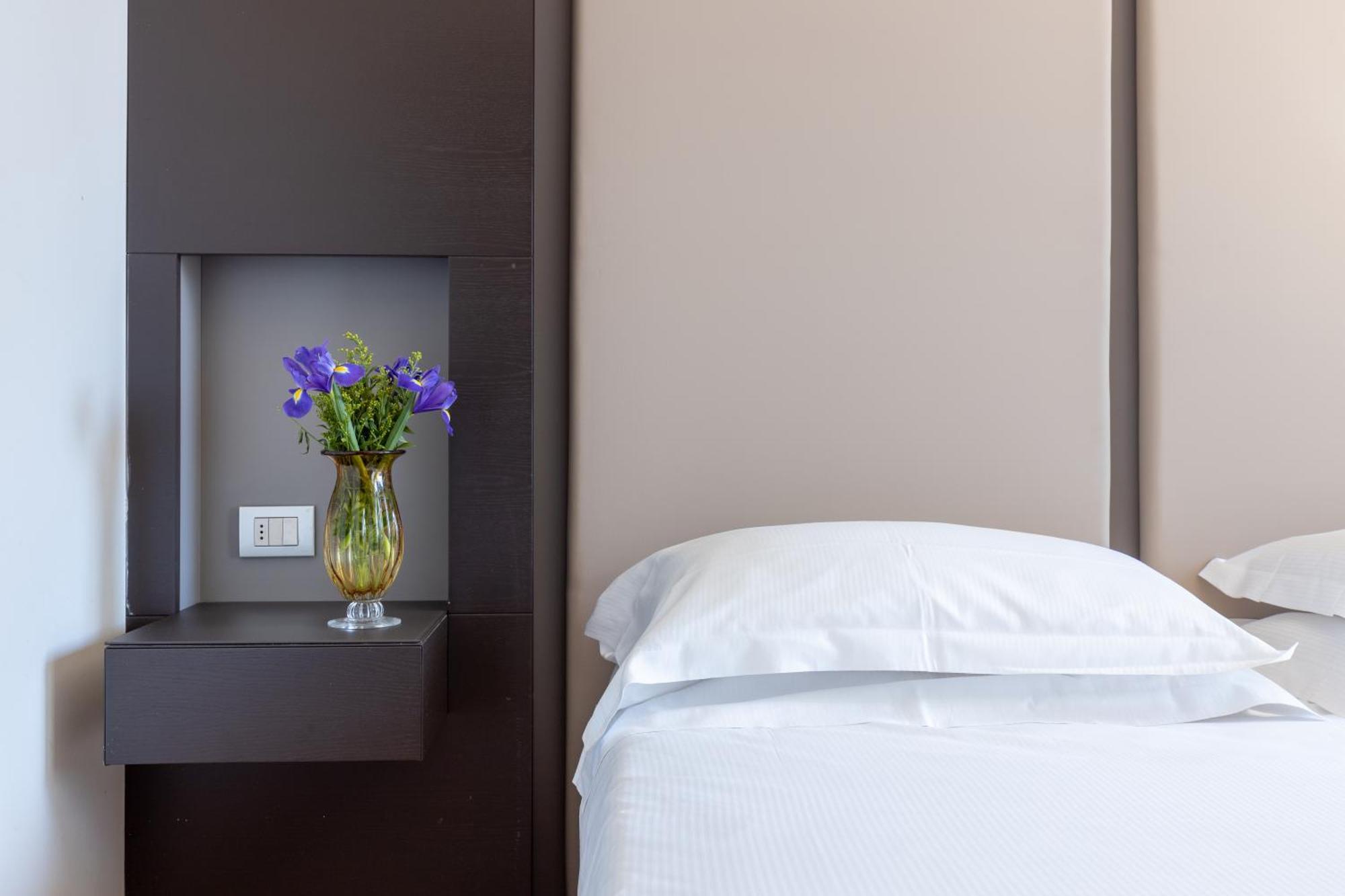 Wall Art Hotel & Residence Prato  Exterior photo